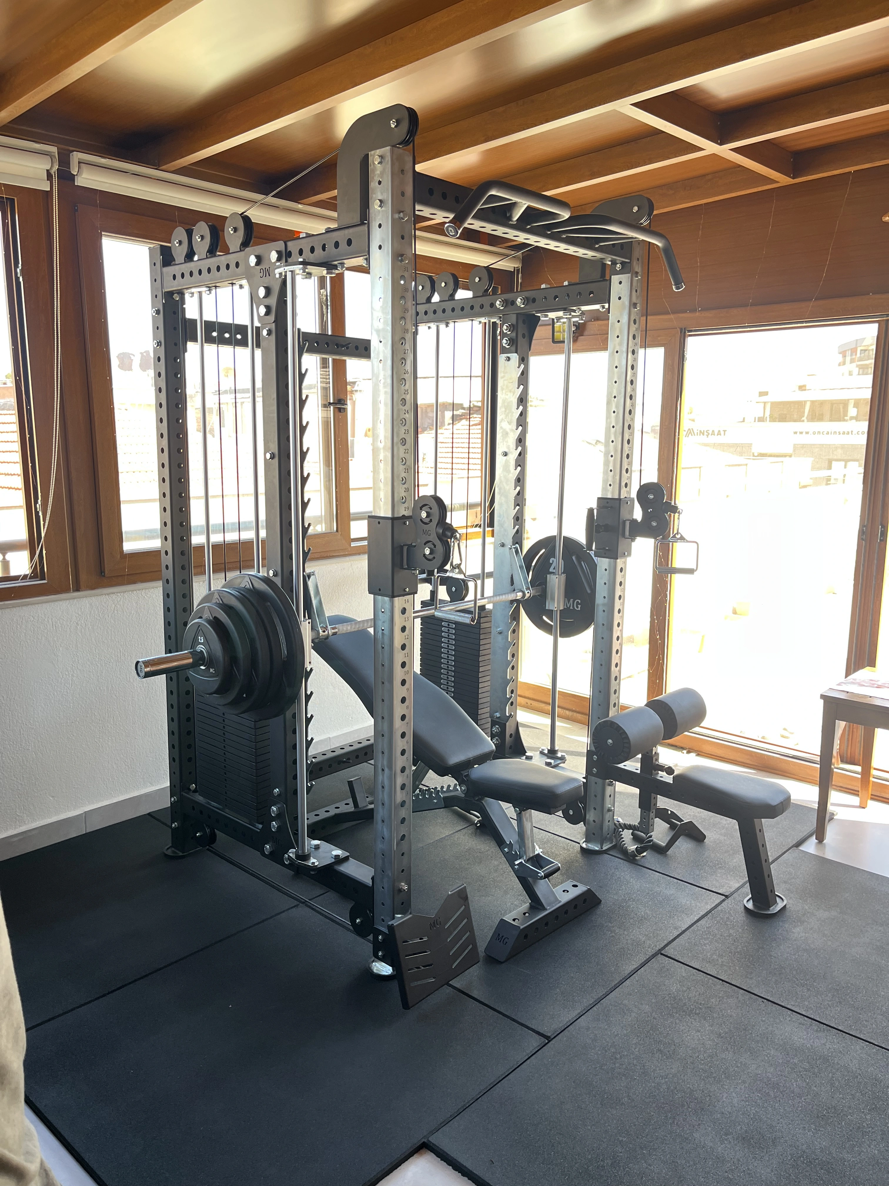 DapSquatCombowithSmithMachine - İzotonik Kablolu Makineler - METALGYM