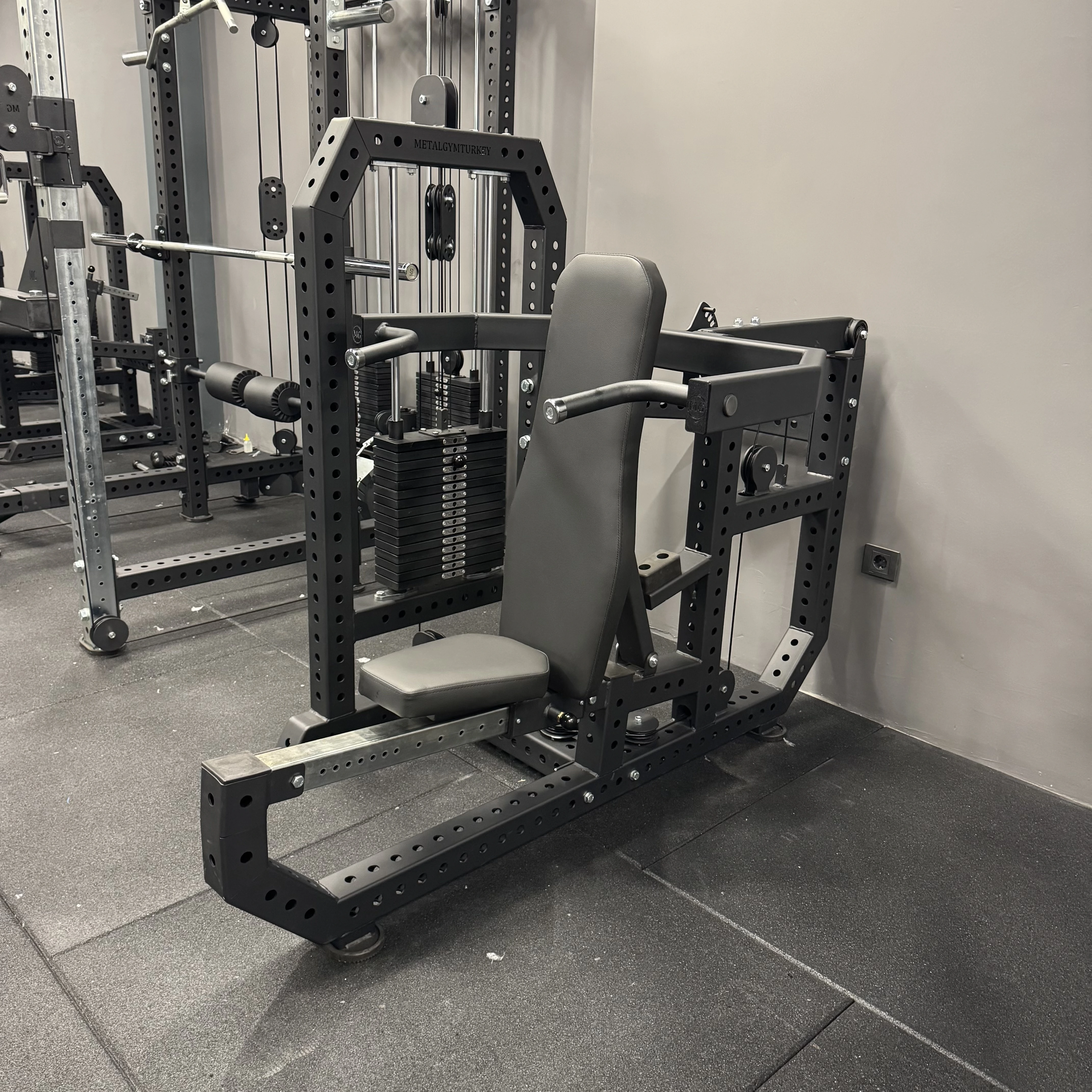 Multipress Makine - İzotonik Kablolu Makineler - METALGYM (alternatif görsel)